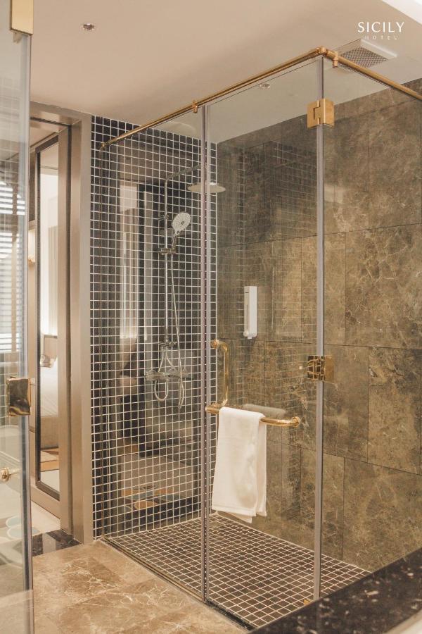 Sicily Hotel Фу Куок Екстериор снимка