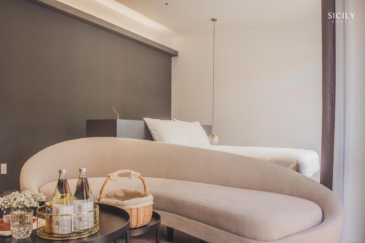 Sicily Hotel Фу Куок Екстериор снимка
